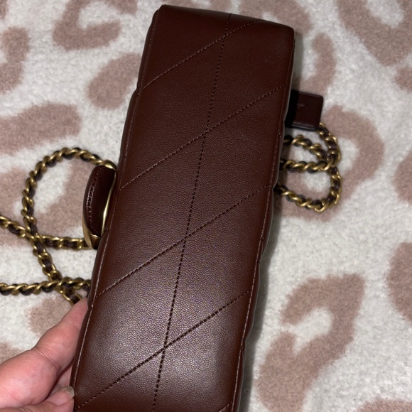 Quilted Tabby 20 in Maple - Picture 9 of 11